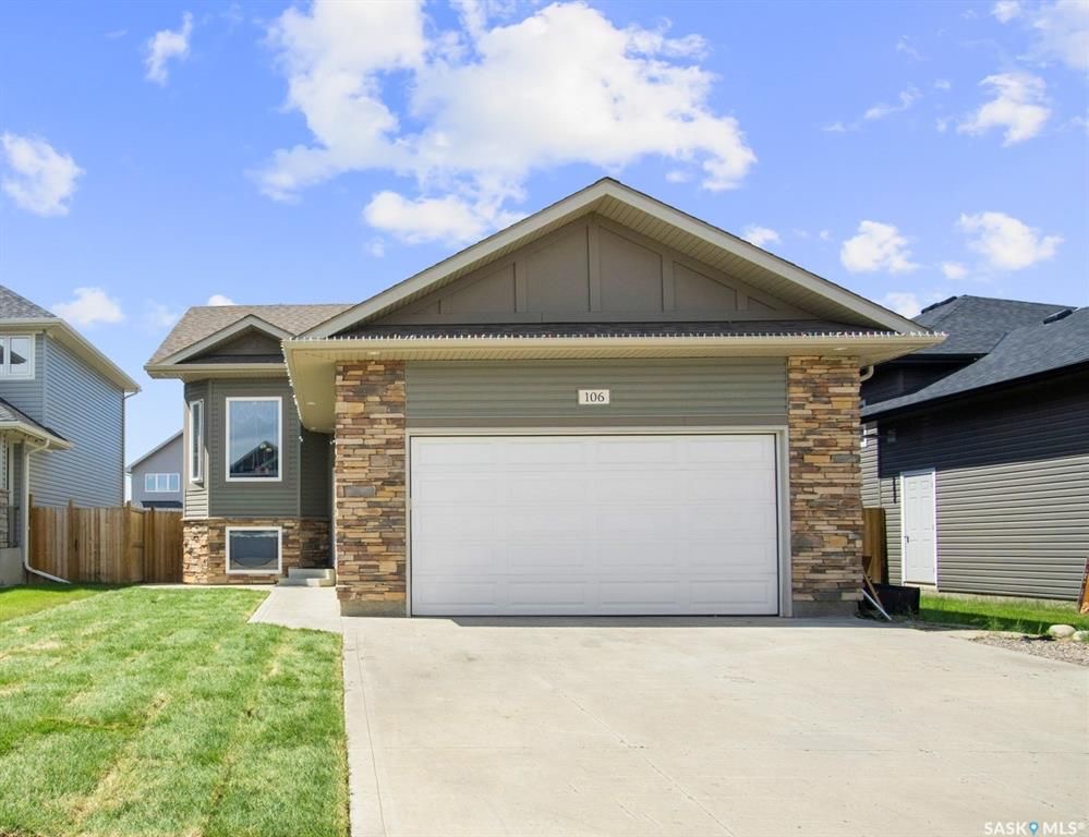 Stonebridge小区4房3卫错层独立屋出售。步行百米两所小学，购物，公园等一切设施。North Ridge建商，9尺层高，实木地板，升级封闭厨房（额外加多橱柜及台面，不锈钢家电）。多窗户采光好。主卧带独立洗手间和步入式衣柜。地下室9尺层高，超大窗户，明亮如地面，合成板地板， - 5