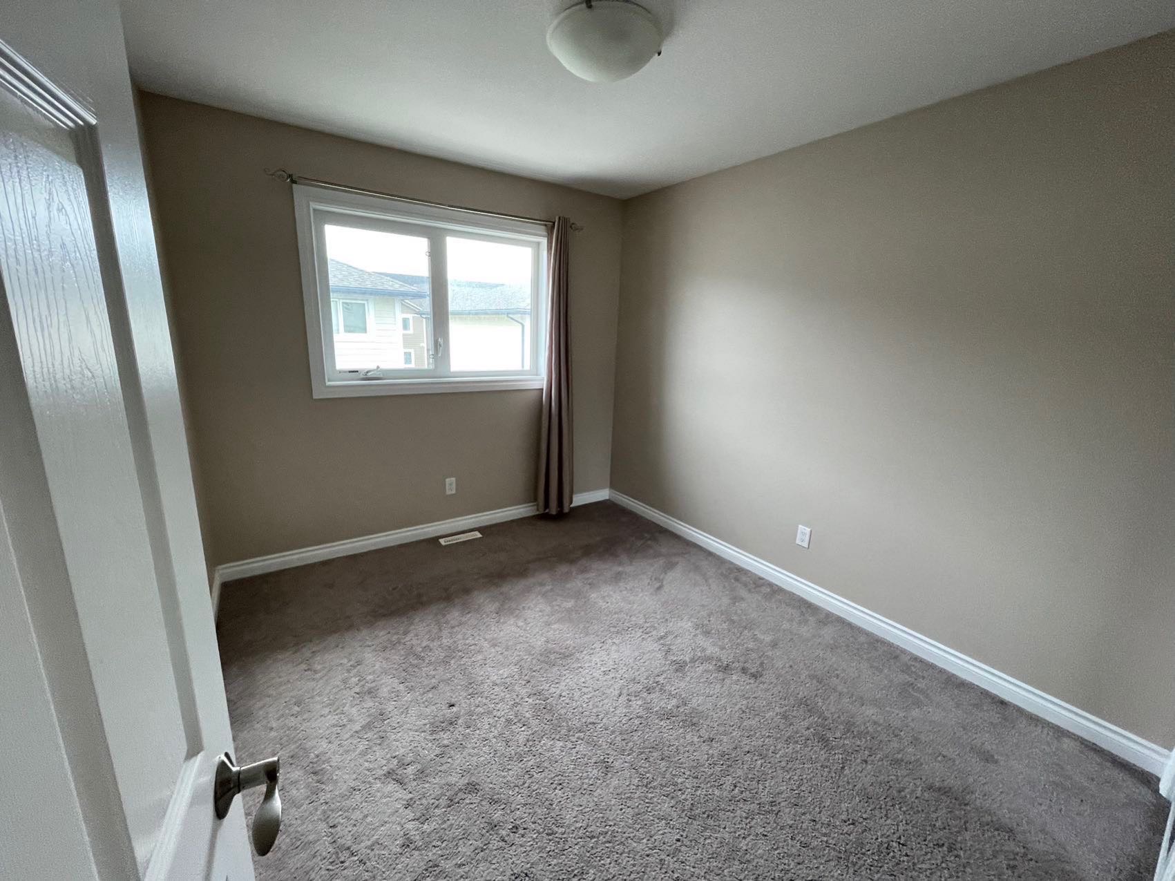 Stonebridge小区3房3卫边户联排$1800/月 - 7