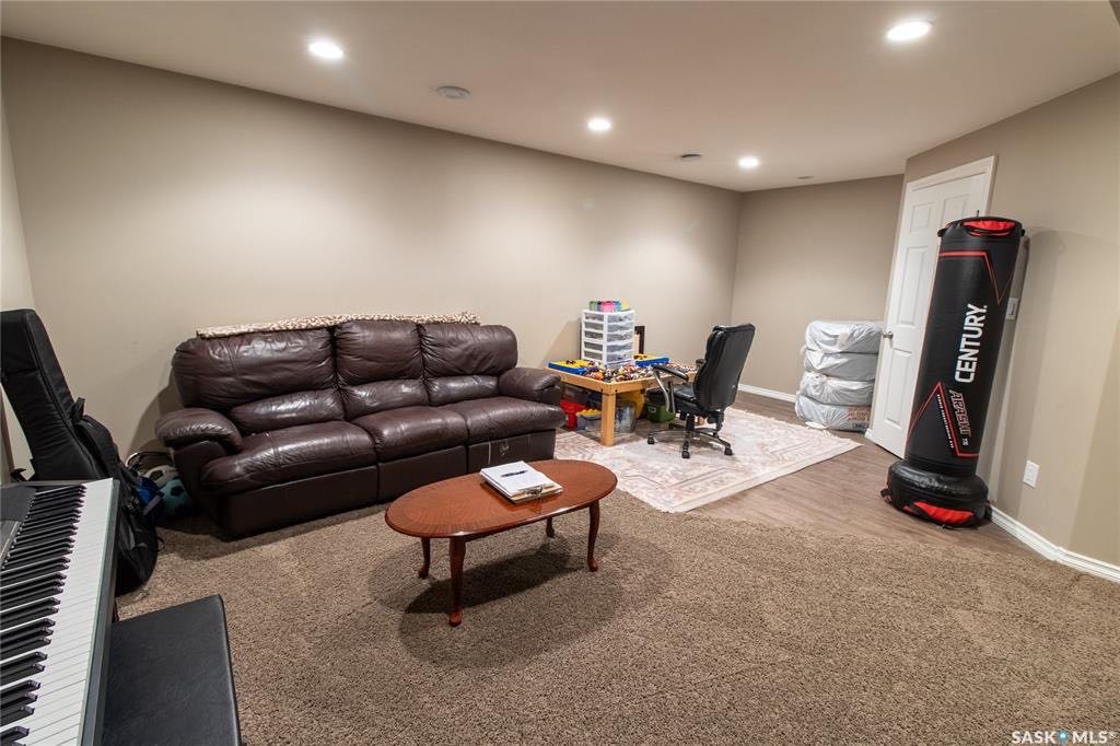 Briarwood小区1310尺边户联排。开价$284900 - 8