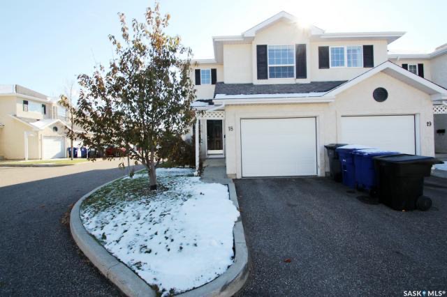 出租Briarwood 小区联排 边户 3 房2卫，1330尺，带车库，带地下室（未装修）。租金$1550 /月包水 。包除雪除草。无家具。租客自付电气网。一年起租，不分租，不抽烟。希望租客干净整洁守约讲理。有意请联系 Gary Gai 3063413677 微信gary3677