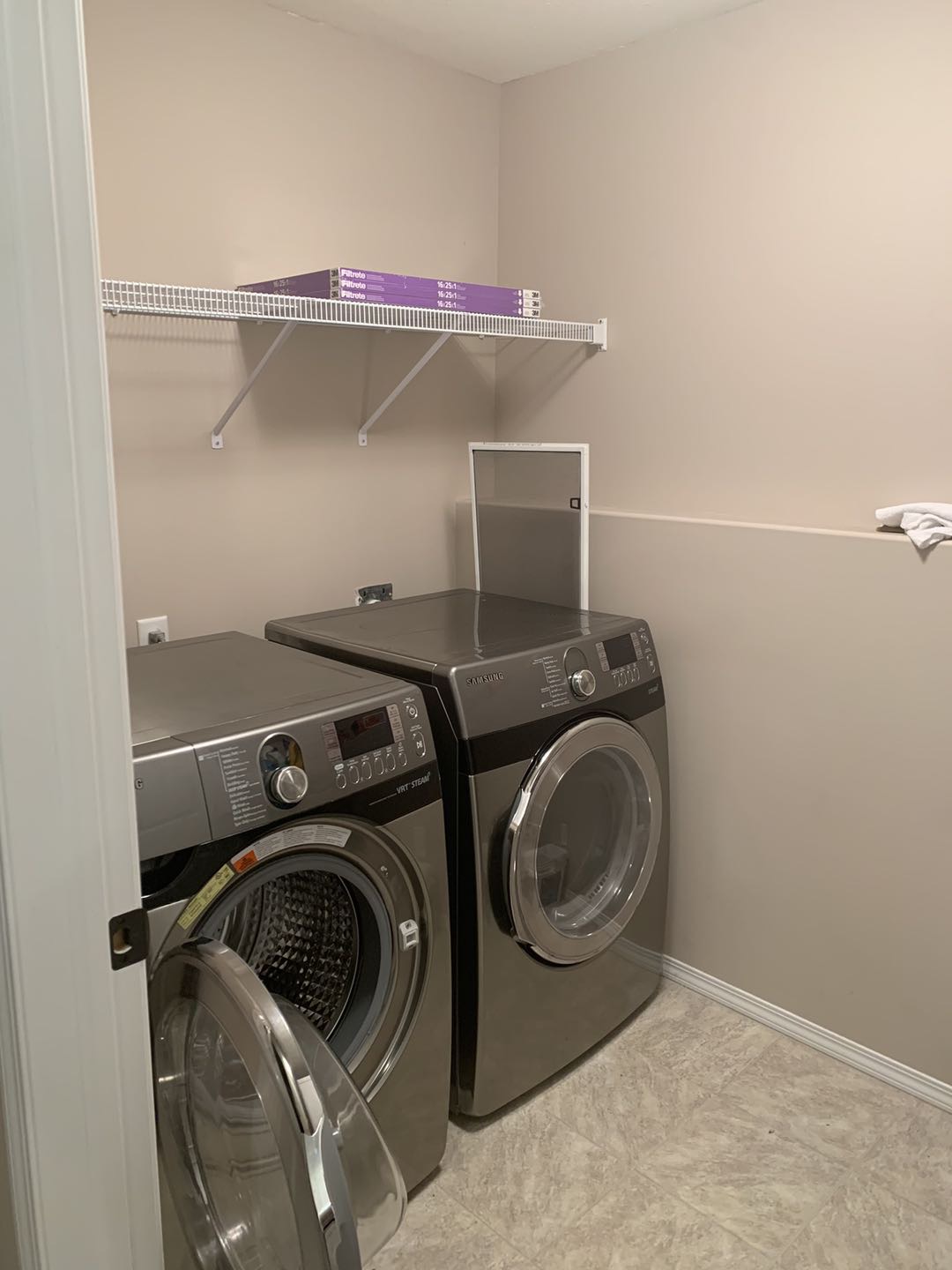 Bi-level house 楼下房间出租～～ - 3