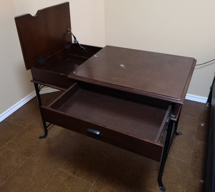 闲置写字台 - 2
