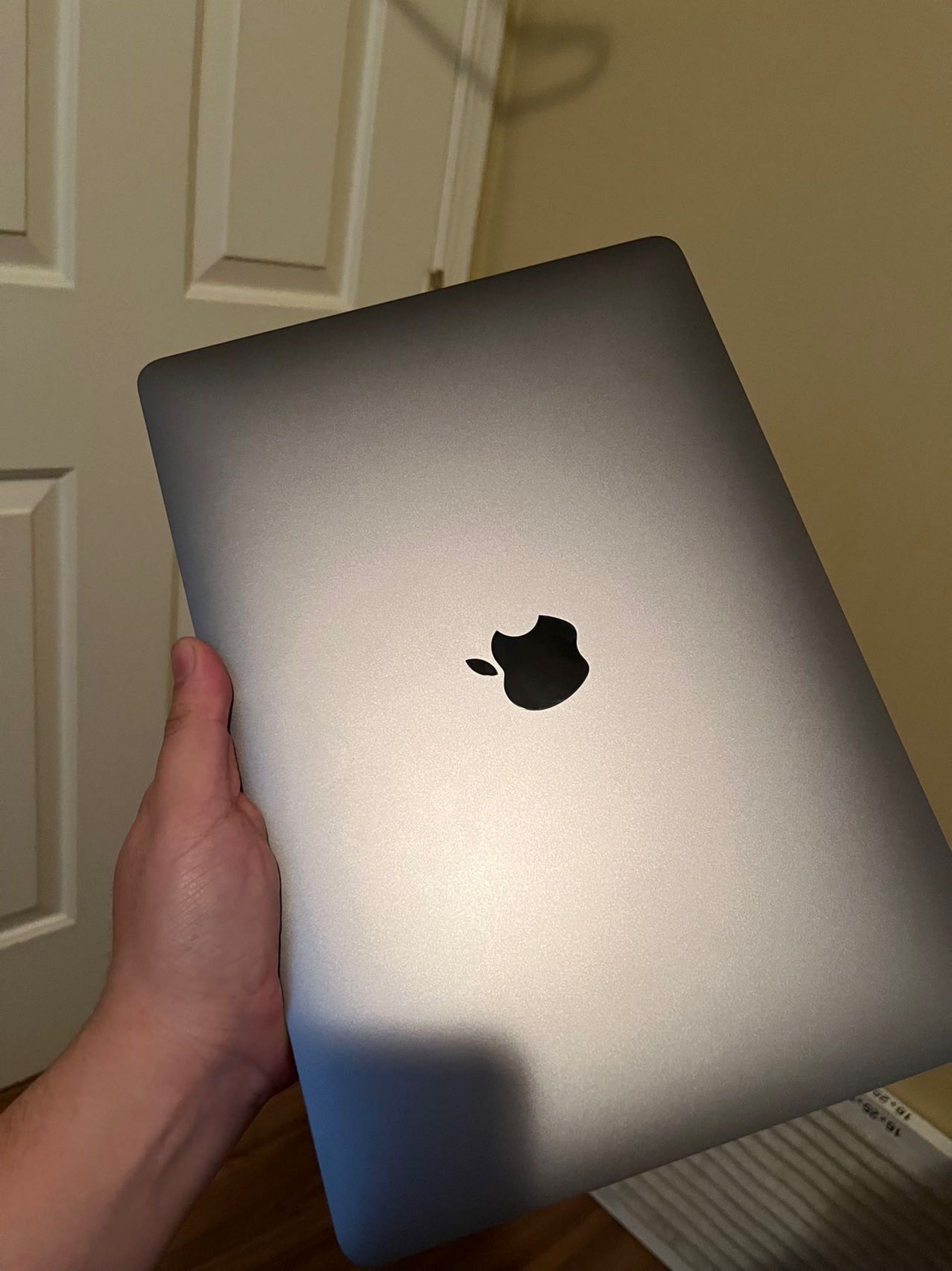 99新 苹果MacBookPro M1芯片256G