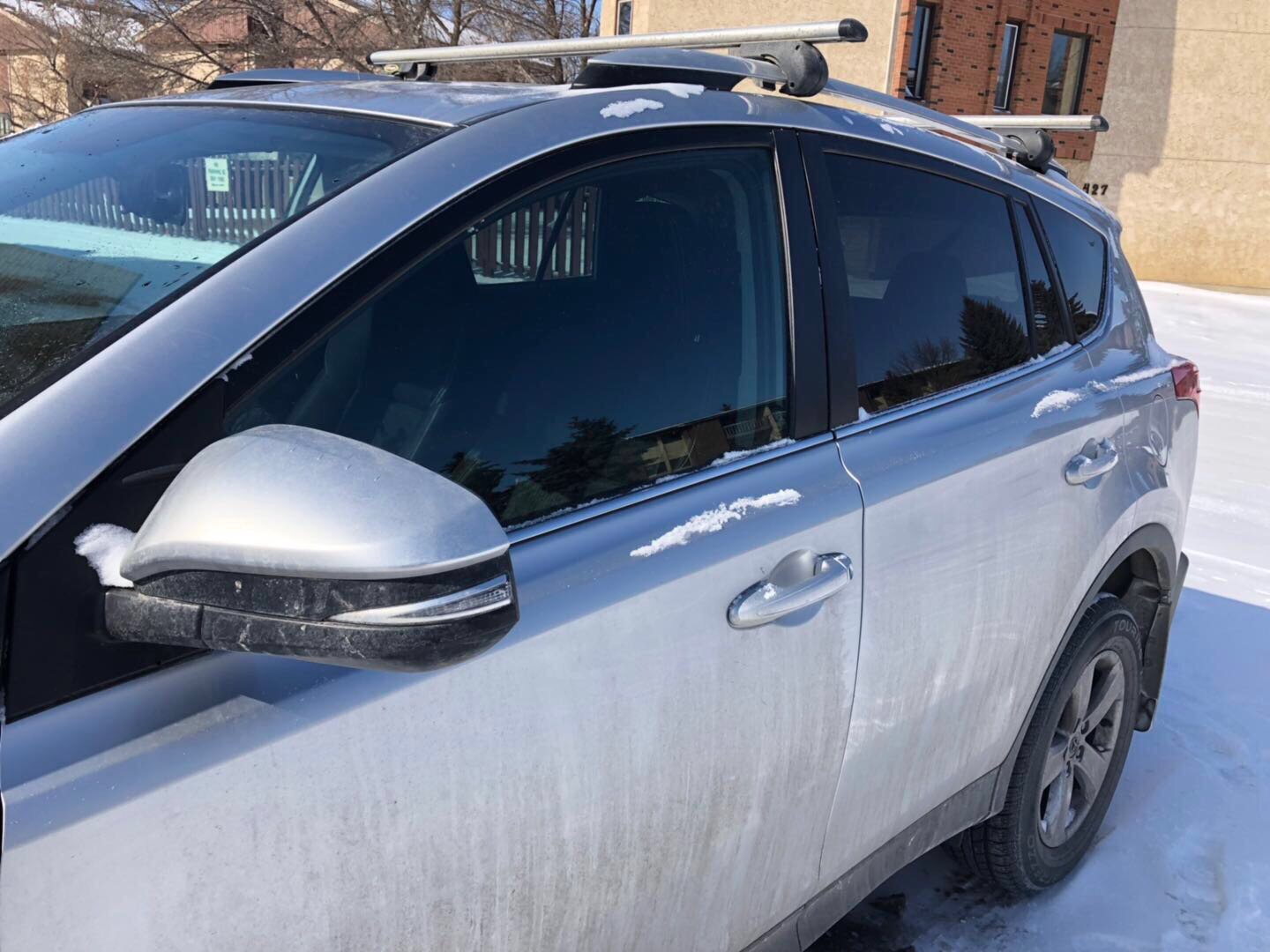2014年RAV4 11.9km, 银色，带天窗，行李架，行车记录仪，倒车影像，出售，联系电话3064710687 - 6