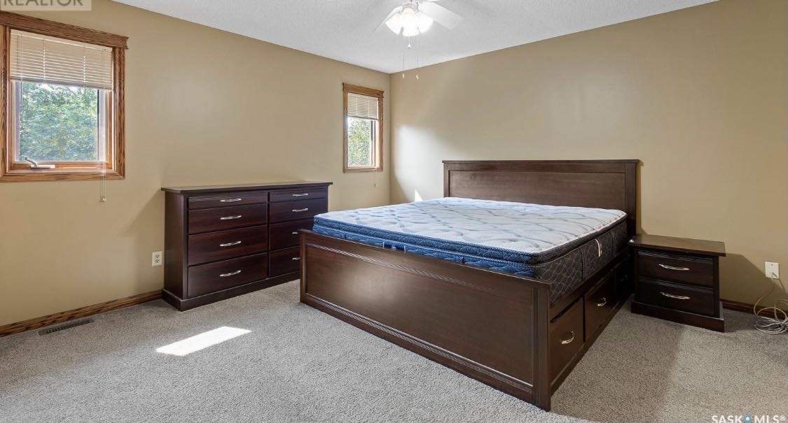 出售大床三件套 