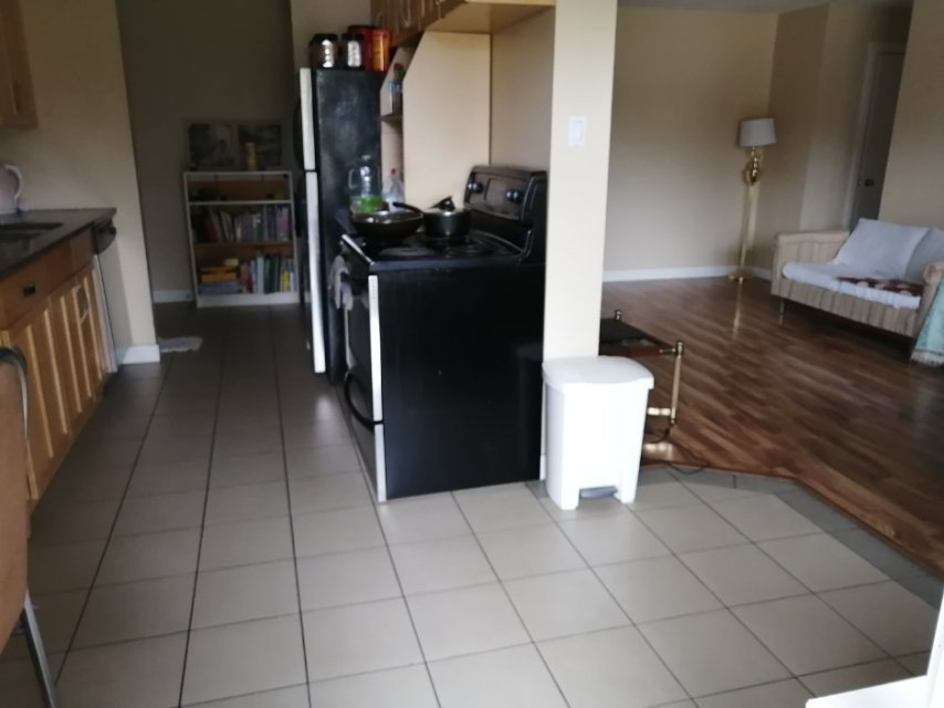 两房一厅公寓（8街Superstore 旁）出租 - 2