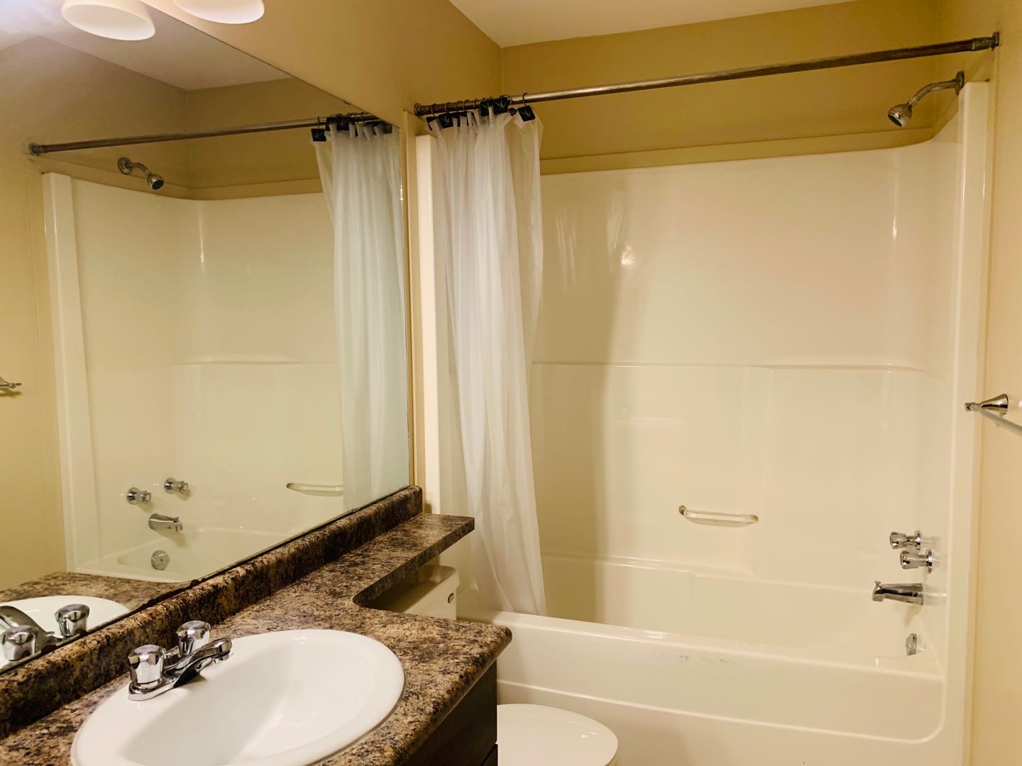 Lakewood 社区 联排别墅即时招租 - 6