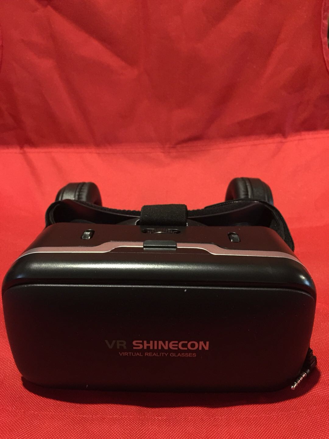 VRShineCON名牌头盔