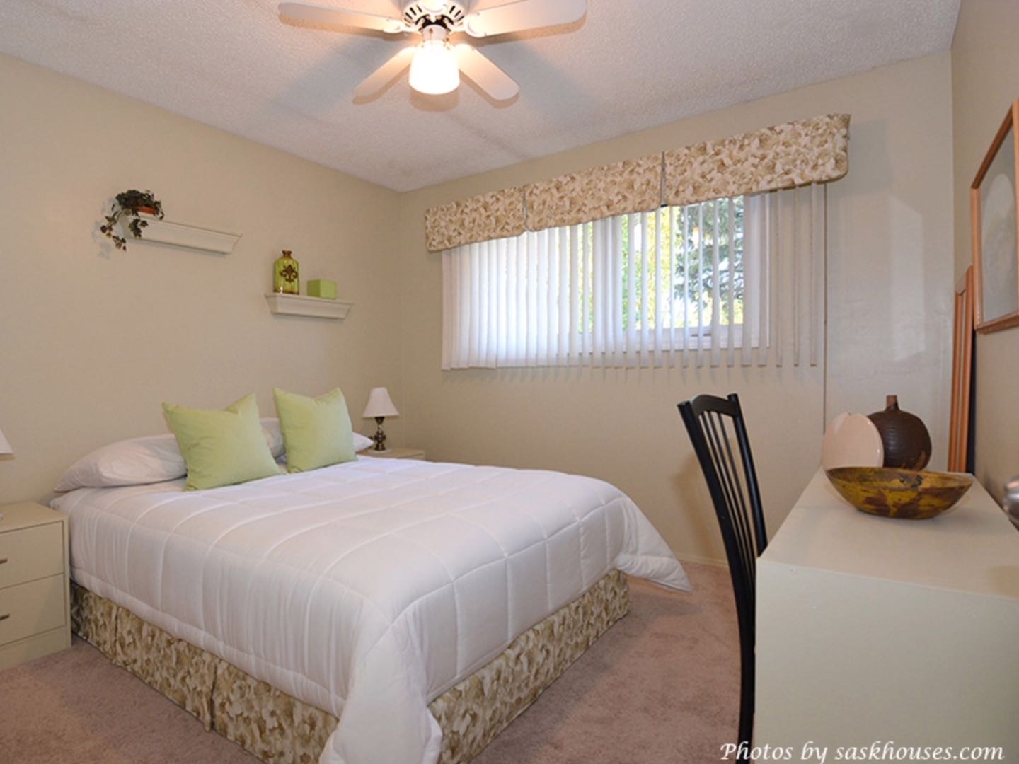 210 Guelph cres 独立屋出售 - 4