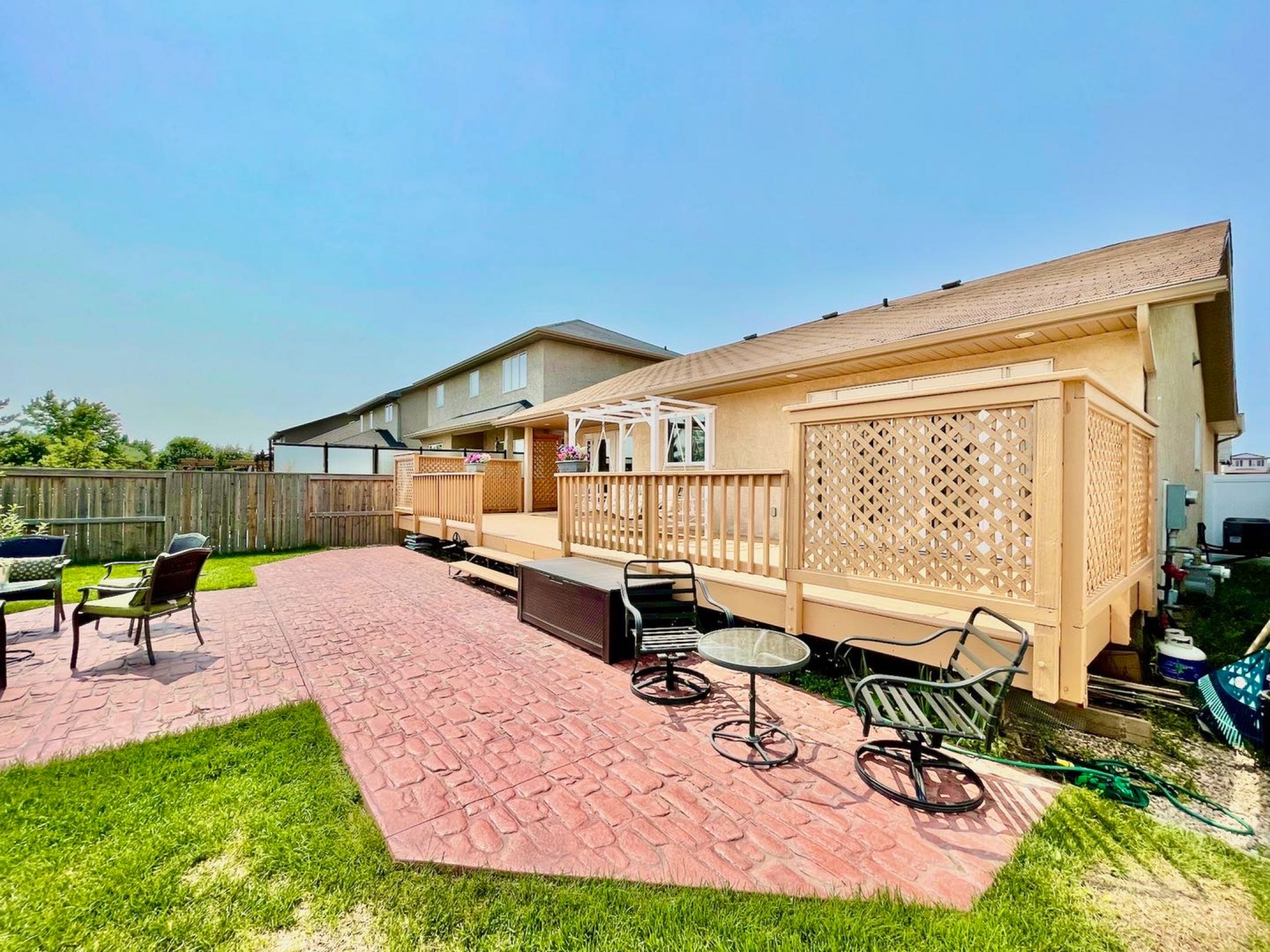 林与唐地产，Willowgrove社区精致平层独栋出售，1200尺，5室3卫双车库，背靠农田，没有邻居，隐私极佳，700米步行至Willowgrove小学！ - 6