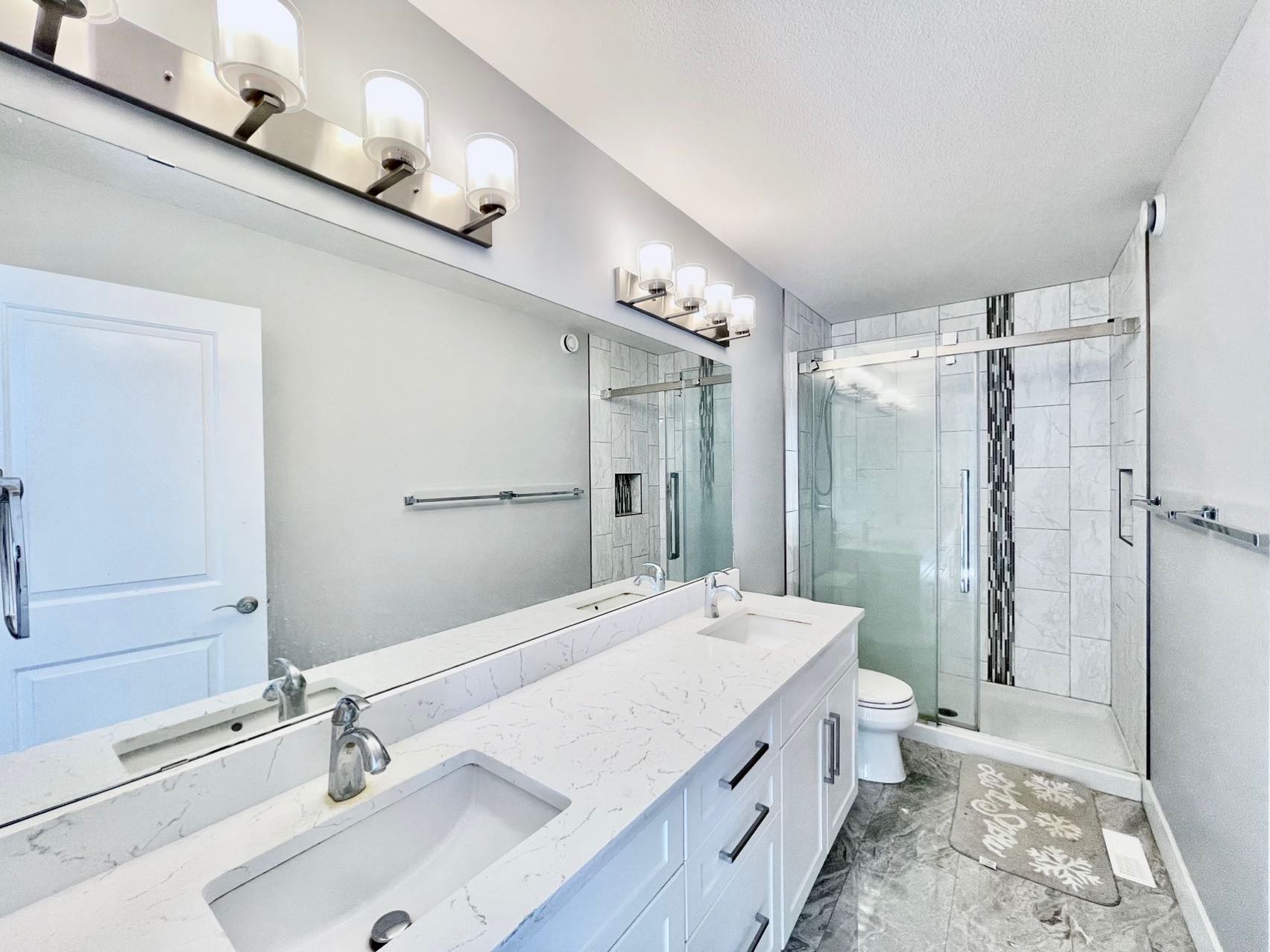 【林与唐地产】Aspen Ridge社区新上市房源2016年，1930尺，双层独栋，3室3卫三车库，二楼有Bonus Room，挂牌价$58.5万。 - 7