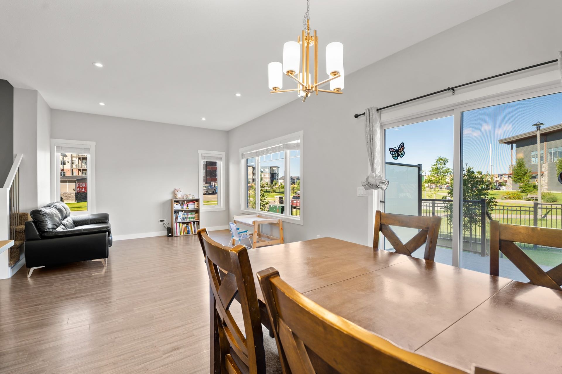 Stonebridge社区，1793尺3房3卫两年新双层独栋出售。步行至小学和商圈不用开车 - 4