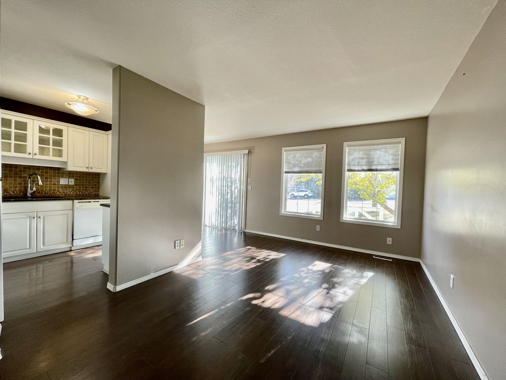 近百年高中联排出售！ - 3