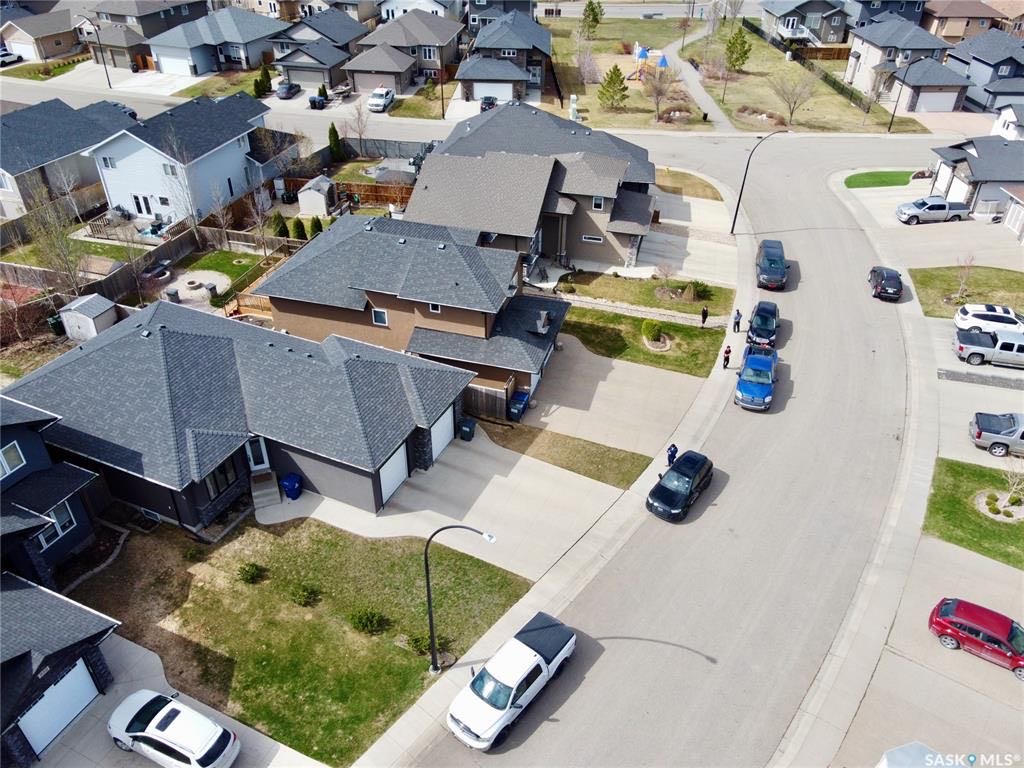 【萨屯房源】Willowgrove社区独栋出售，2010年建，1386尺的平层，5房3卫，地下室已装修，连体双车库，挂牌价$549,900. - 3