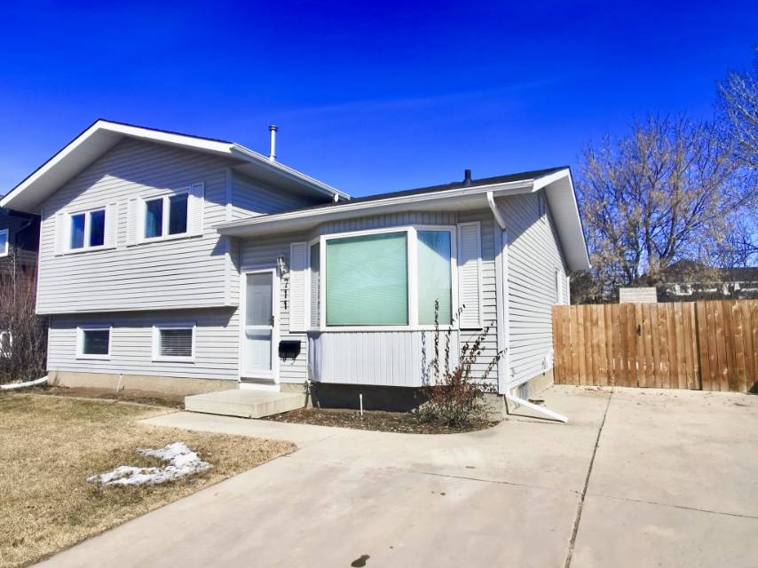 Erindale社区新上市房源——林与唐地产团队 - 2