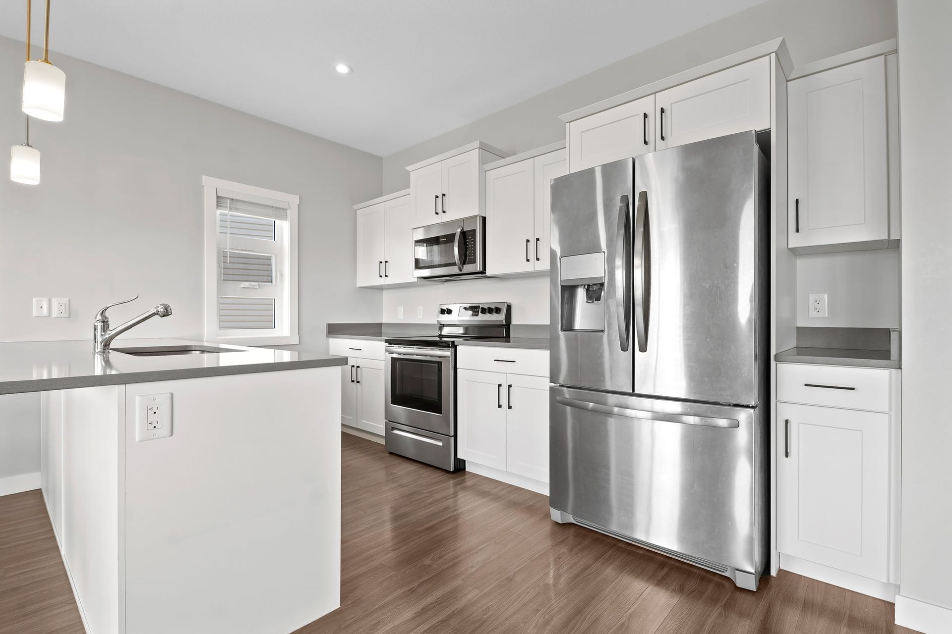 Stonebridge社区，1793尺3房3卫两年新双层独栋出售。步行至小学和商圈不用开车 - 3