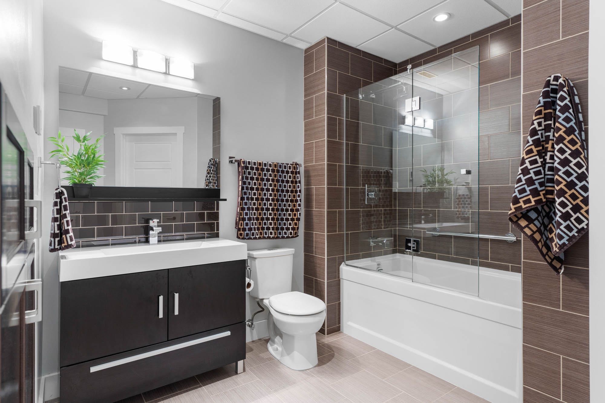 【萨屯房源】 $999,900 业主萨大退休教授，Briarwood社区，2007年，2718尺独栋，带家具出售！ - 6