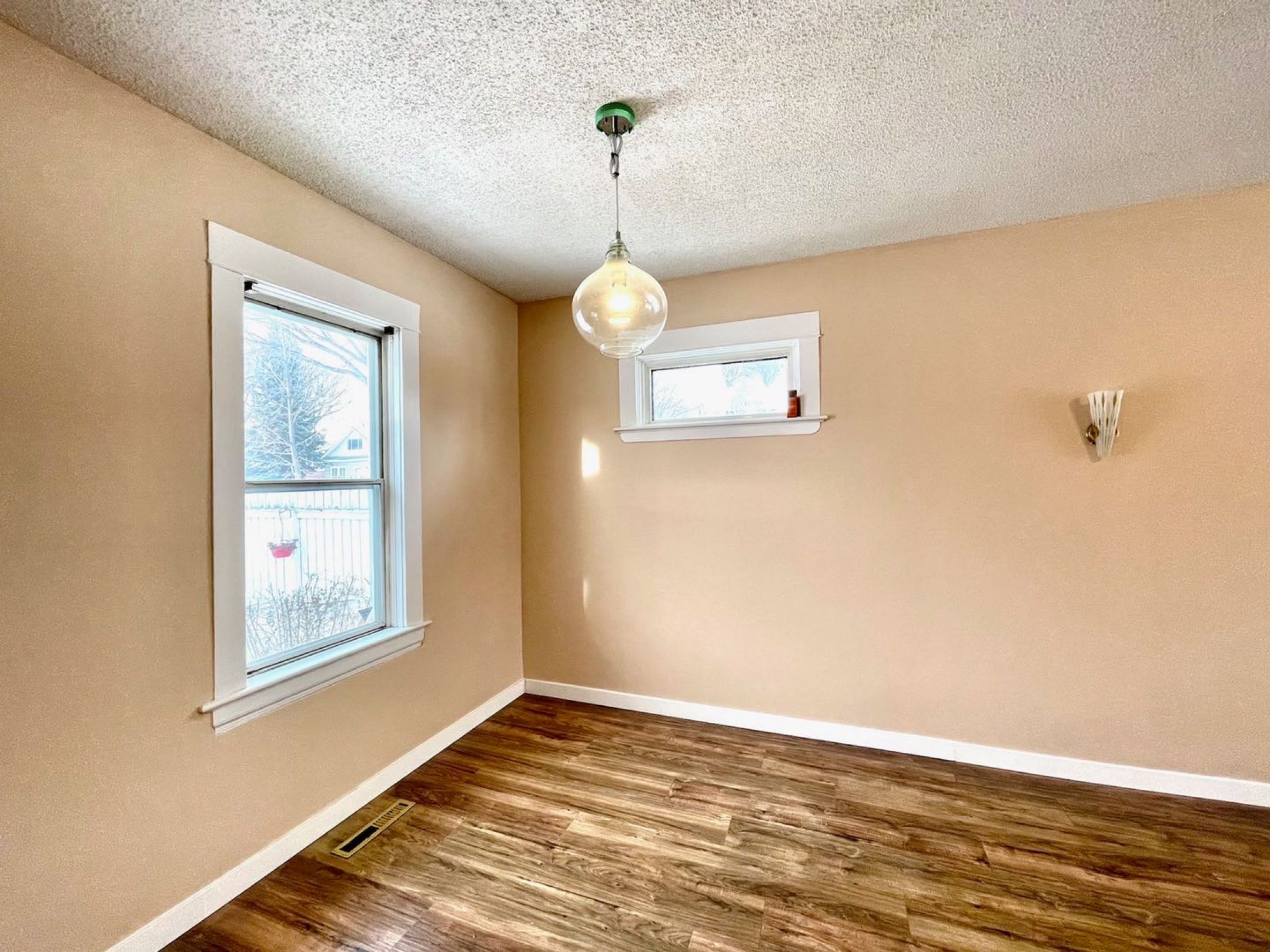 林与唐地产，Buena Vista社区投资房|总占地4049尺单层独栋出售|挂牌价$21.99万 - 2