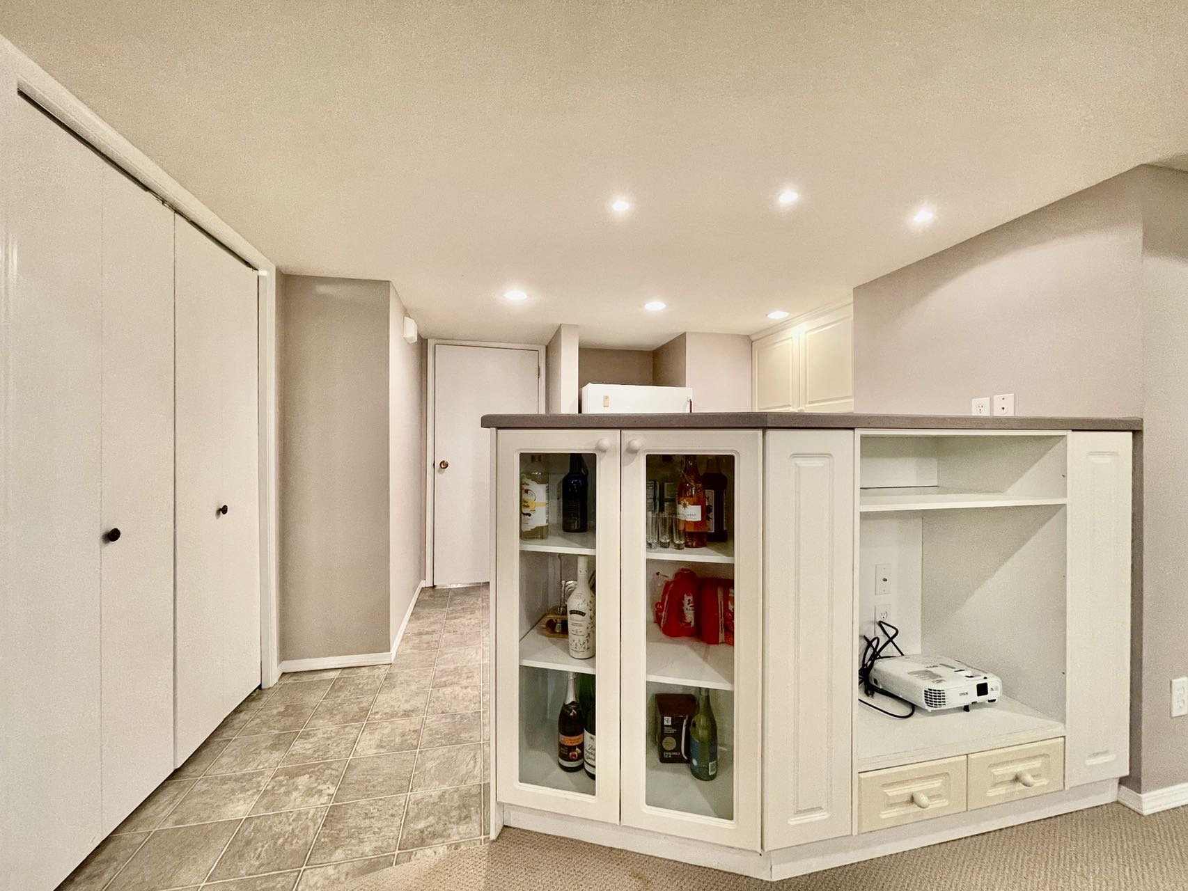 Lakeview社区，1581尺5房3卫大平层独立屋出售。 - 9