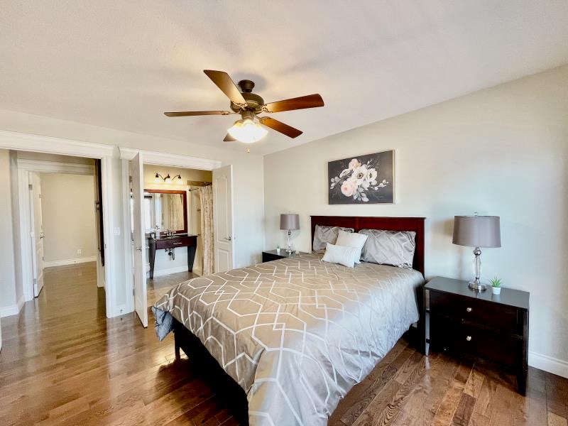 林与唐地产，Willowgrove社区精致平层独栋出售，1200尺，5室3卫双车库，背靠农田，没有邻居，隐私极佳，700米步行至Willowgrove小学！ - 5