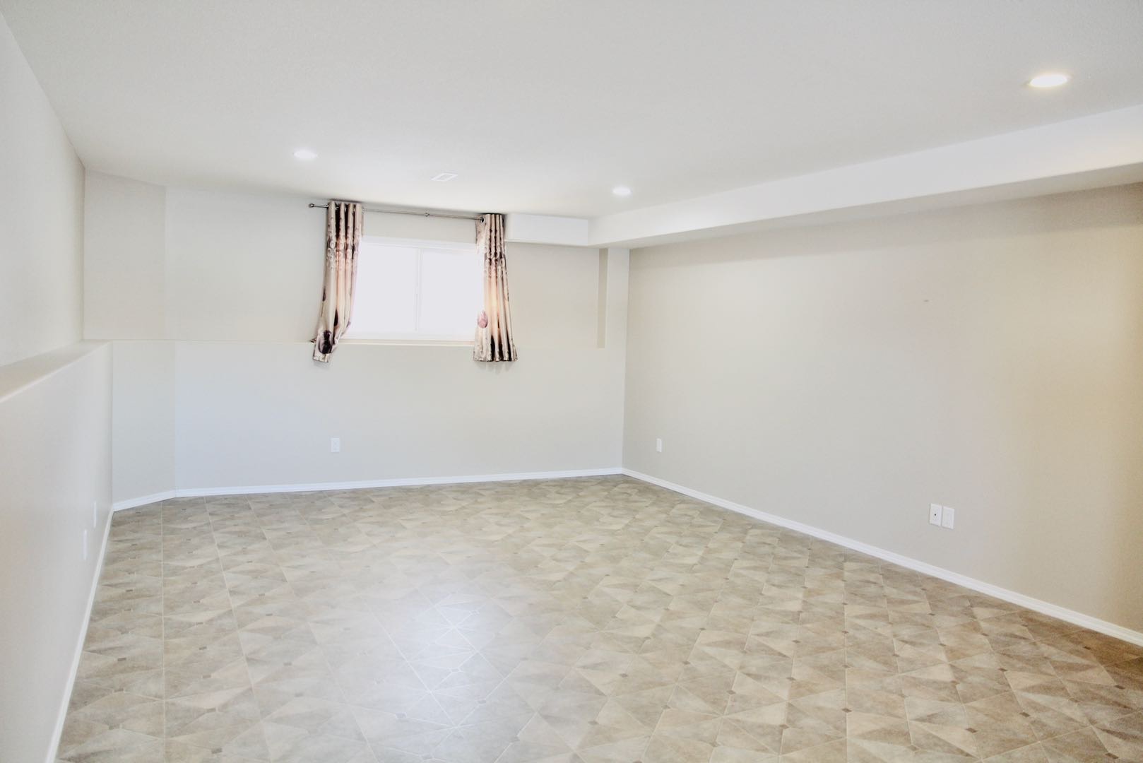 林与唐地产，Stonebridge，5房3卫双车库，高性价比独栋出售 - 6