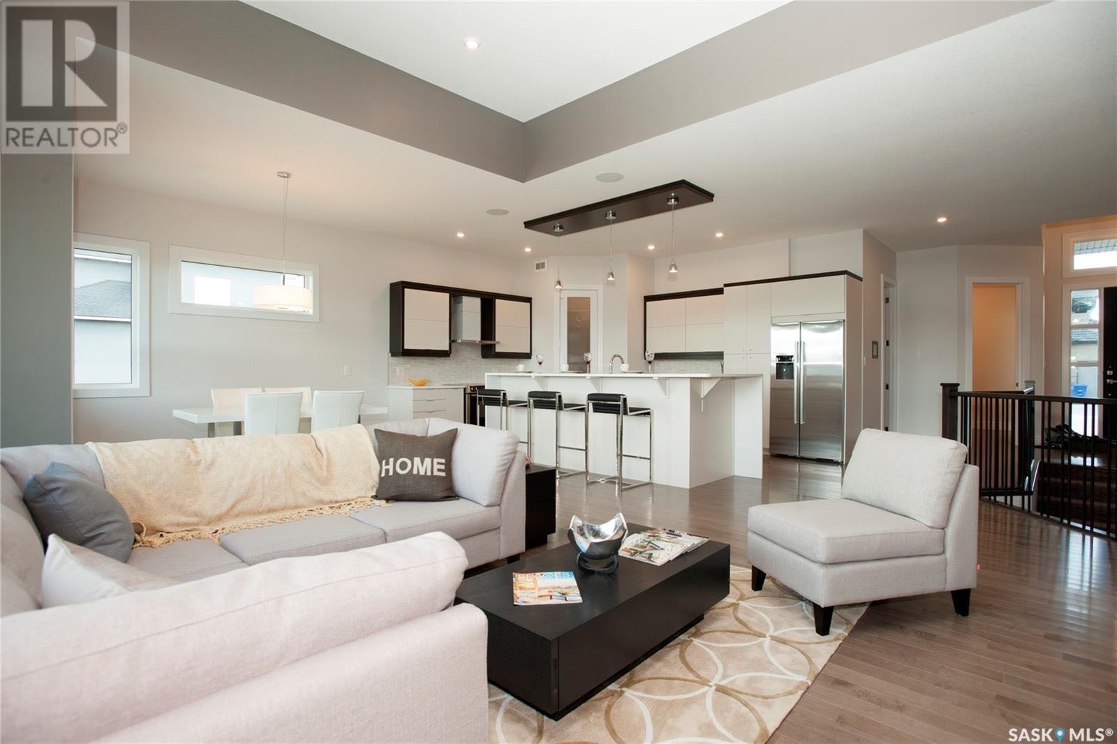 Evergreen社区，近1900尺大平层出售，Walkout地下室，4房3卫三车库 - 4