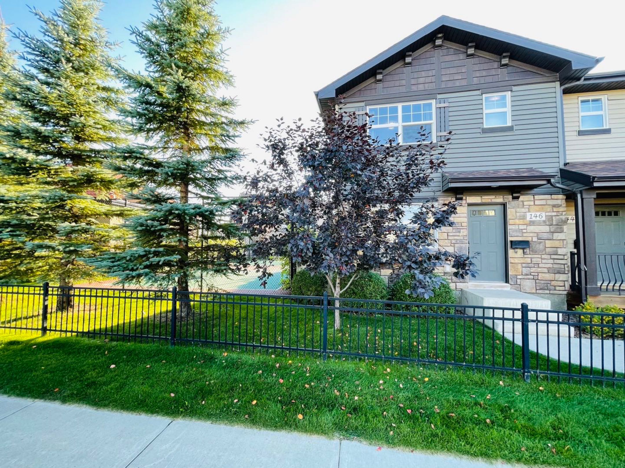 林与唐地产，Stonebridge社区近小学，小区有健身房的边套联排出售，2011年建，1206尺3房2卫，双车位！挂牌价$245,000 - 9