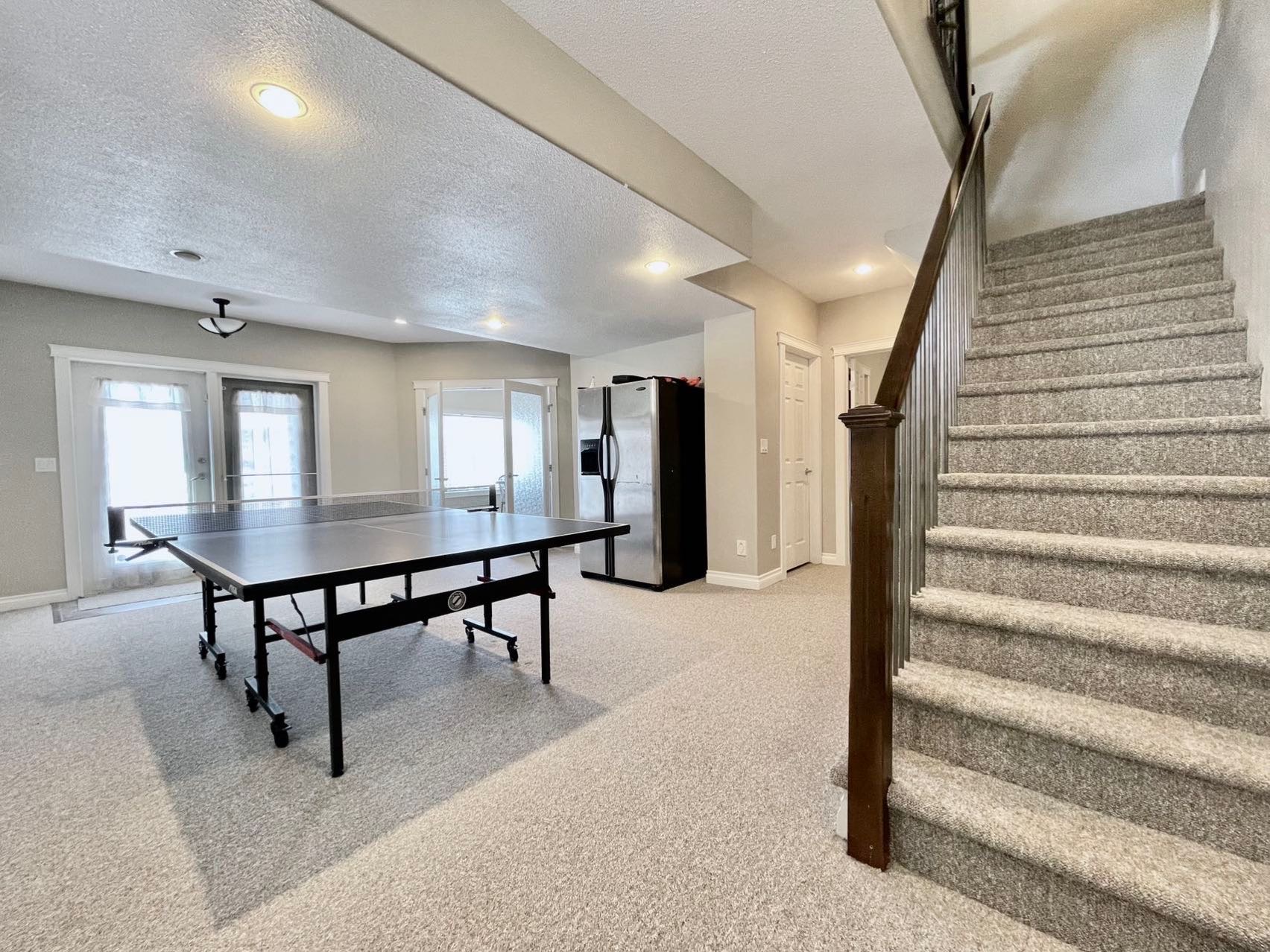 【林与唐地产】Willowgrove社区，背靠绿地，步出式Walkout户型，出后院散步到小学，钥匙扣位置，安静安全，2005年建，1834尺，4房4卫双层独栋出售，挂牌价$715,000  - 8