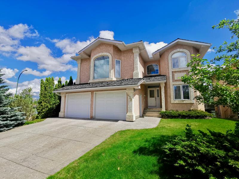 林与唐地产：Arbor Creek社区，湖景+步出式地下室，4房4卫独立屋出售，挂牌价$66.9万