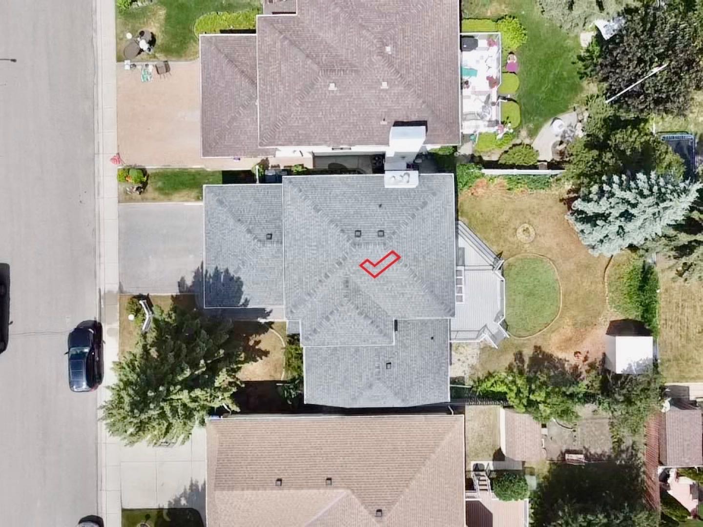 林与唐地产，Lakeridge高收入社区，钥匙扣位置，近2000尺双层独栋出售，5房4卫双车库，挂牌价：$549,900 - 3