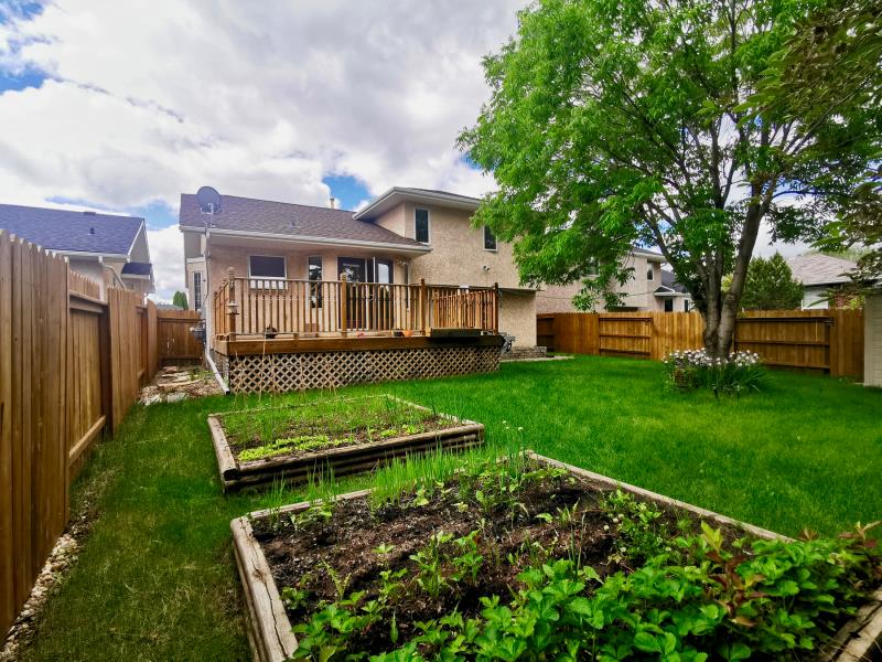 林与唐地产：Lakeridge社区近2000尺错层独立屋出售，5房3卫，挂牌价$46.5万 - 9