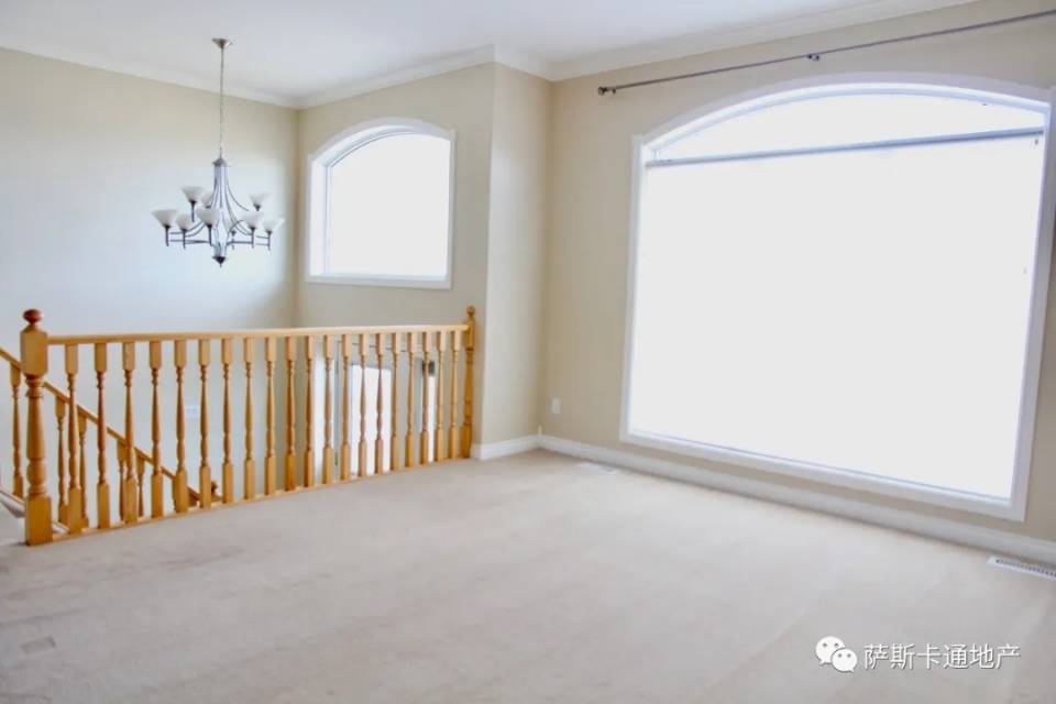 Briarwood社区1418尺 Bi-level 5房3卫独立屋出售，林与唐地产 - 4