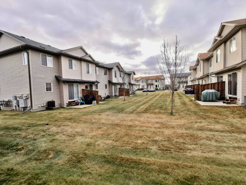 Lakewood社区|2007年的3室2卫1123尺双层联排出售|挂牌价$214,900 - 4