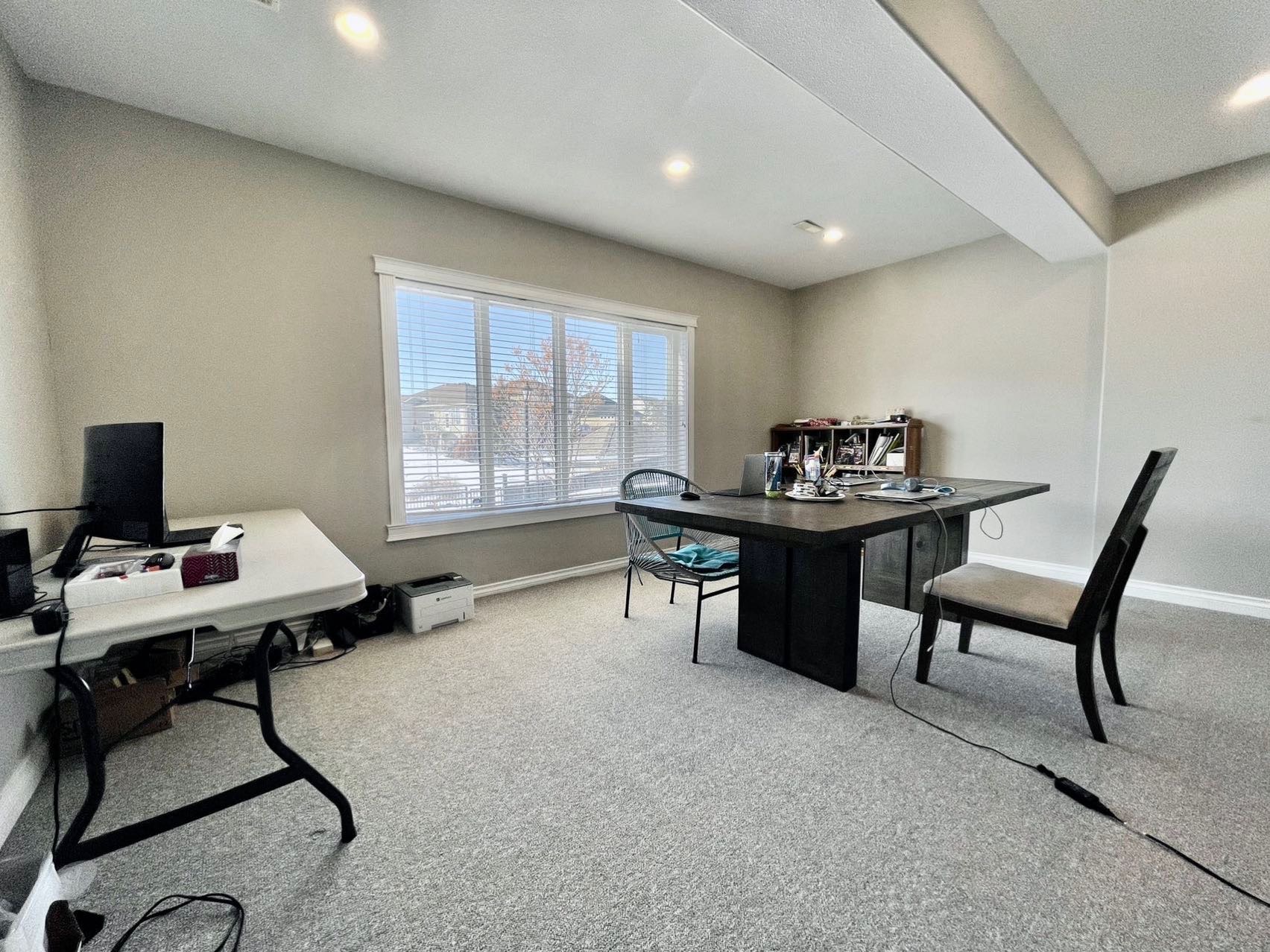 【林与唐地产】Willowgrove社区，背靠绿地，步出式Walkout户型，出后院散步到小学，钥匙扣位置，安静安全，2005年建，1834尺，4房4卫双层独栋出售，挂牌价$715,000  - 9