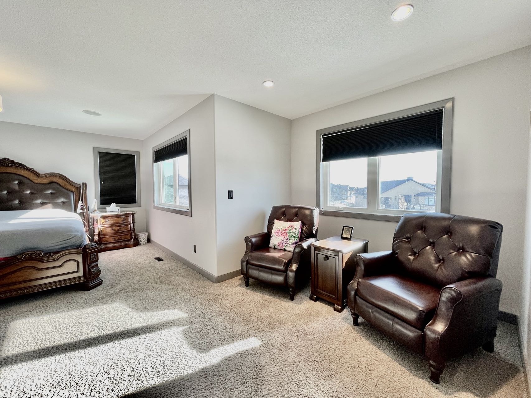 【萨屯房源】 Willowgrove背靠绿地Walkout 步出式地下室，近3,000尺独栋出售！5房4卫双车库！$899,000    - 9