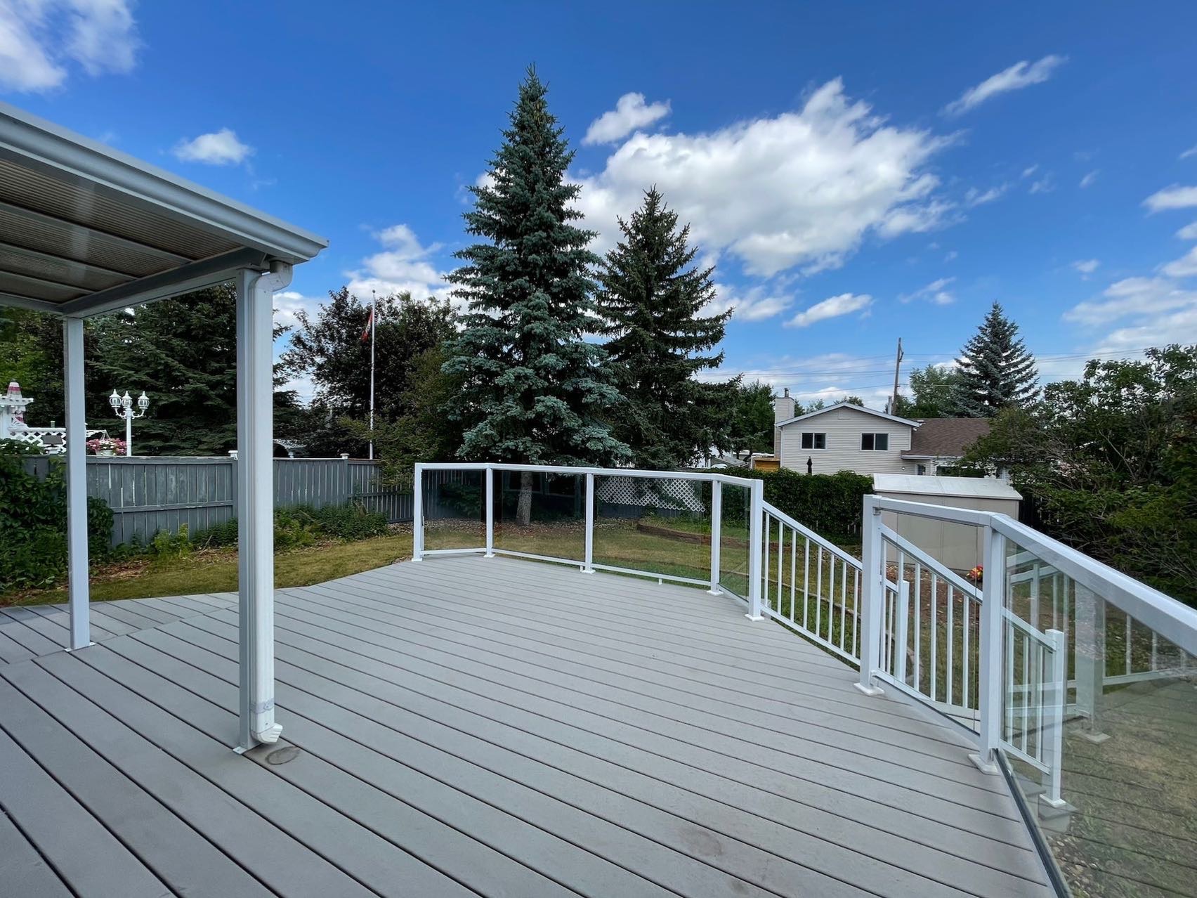 林与唐地产，Lakeridge高收入社区，钥匙扣位置，近2000尺双层独栋出售，5房4卫双车库，挂牌价：$549,900 - 4