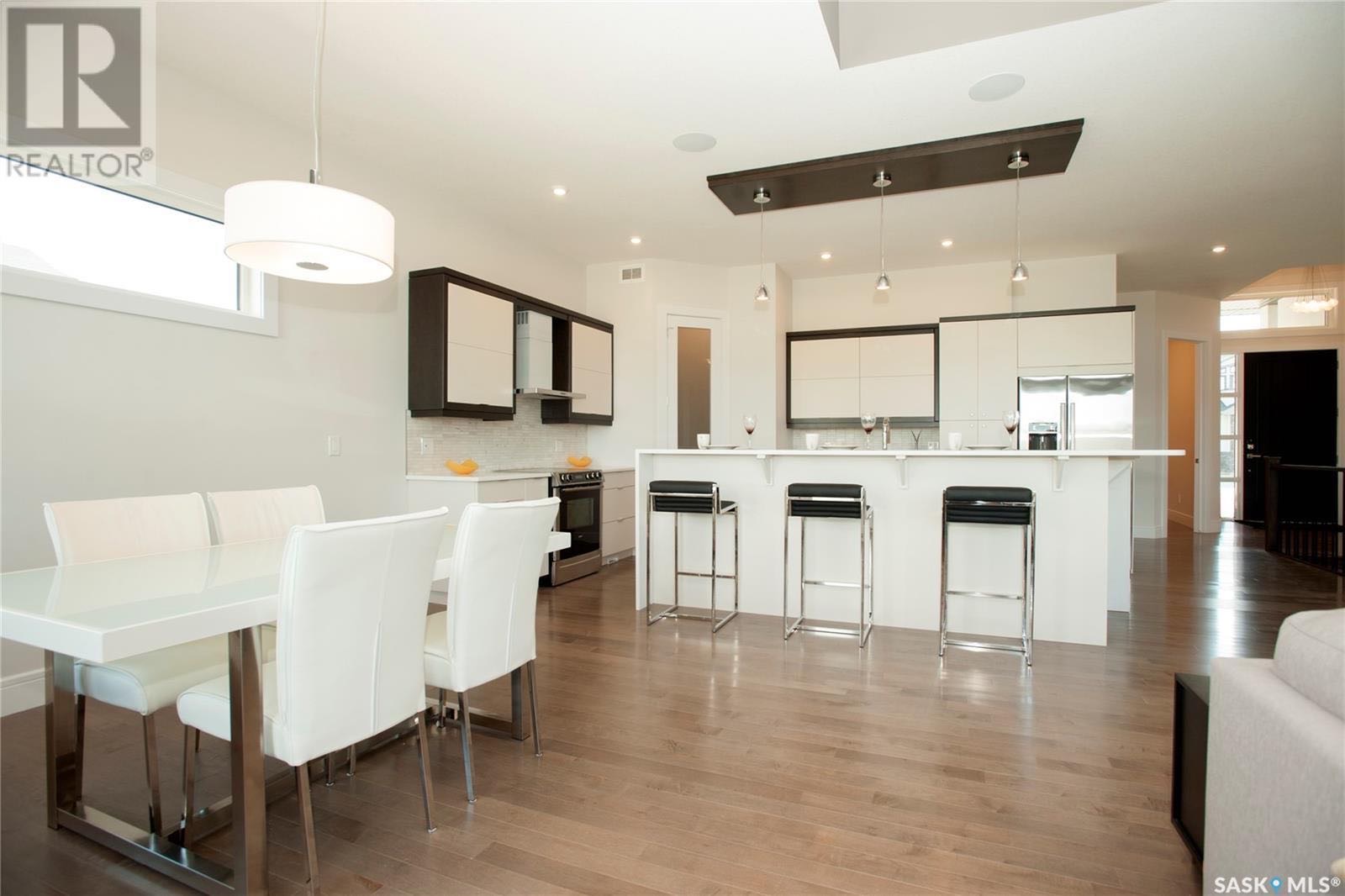 Evergreen社区，近1900尺大平层出售，Walkout地下室，4房3卫三车库 - 5