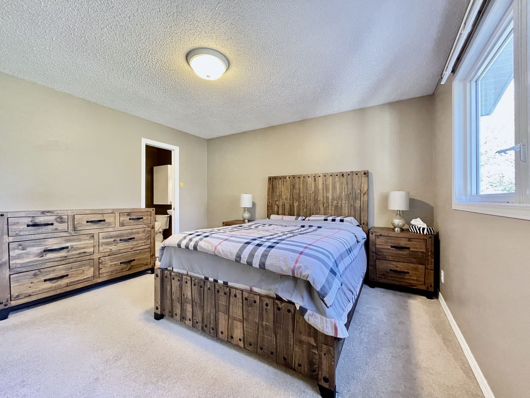 Lakeview社区，1581尺5房3卫大平层独立屋出售。 - 7