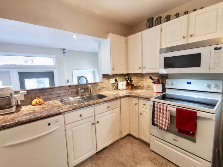 林与唐地产，Wildwood社区，3室3卫双车库独栋出售，西人第一任业主，挂牌价$38.99万 - 5