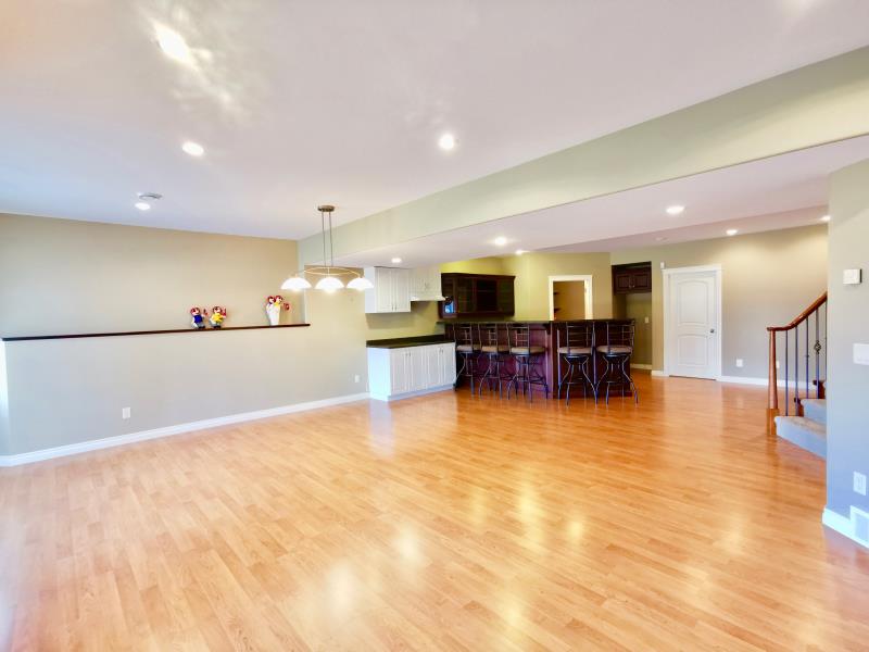 高档独立屋挂牌出售--Briarwood社区 - 9