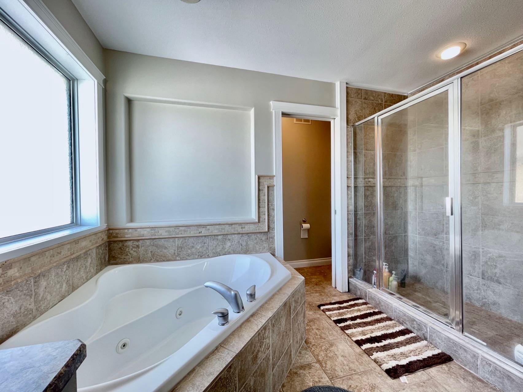 【林与唐地产】萨屯房源出售：Willowgrove社区, 背靠绿地，夏天孩子散步到Willowgrove小学 - 6