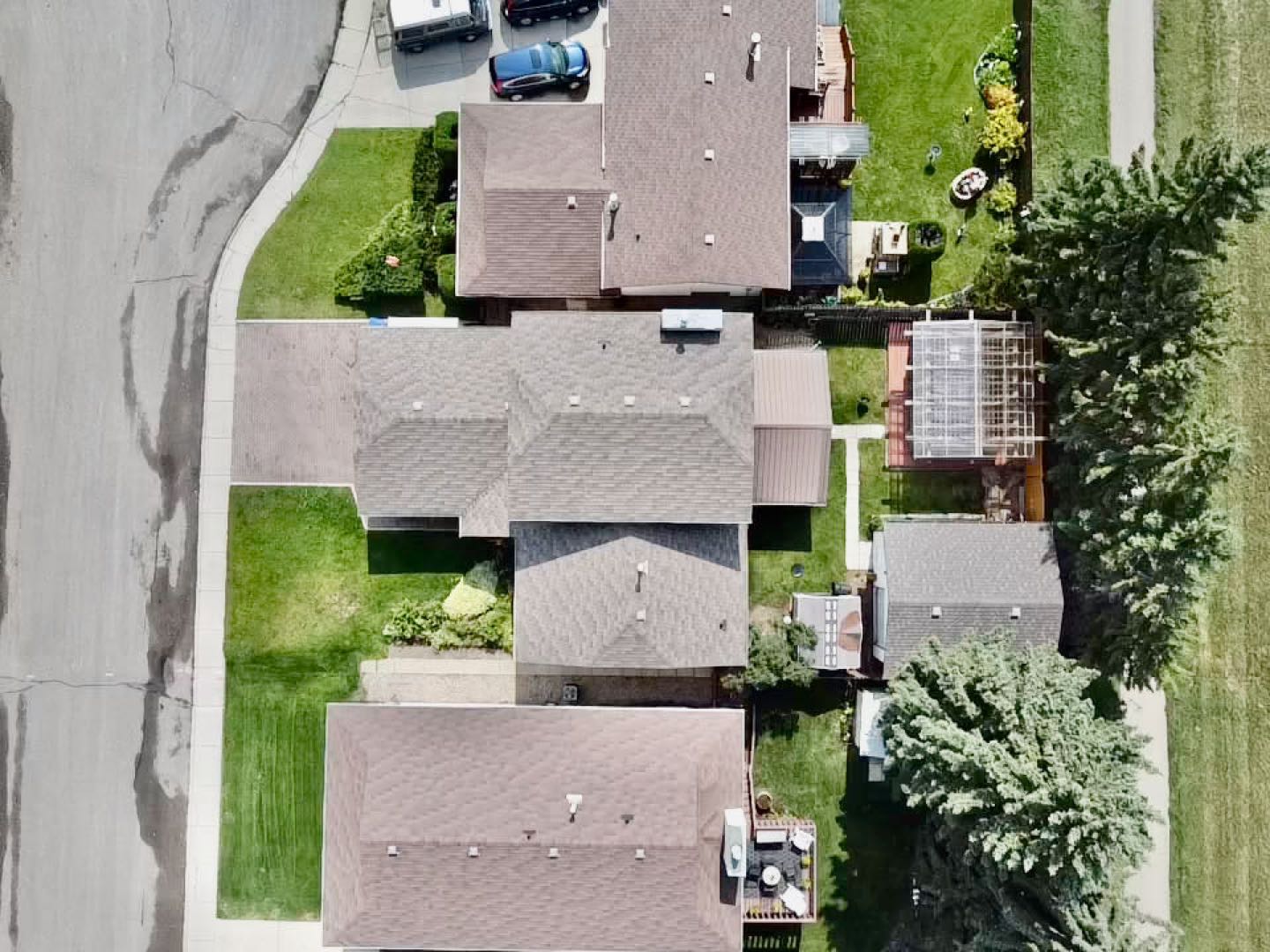 林与唐地产，Lakeview社区，维护超级良好的1600尺精致双层错层独栋出售！3房2卫，加热双车库外加分体单车库！挂牌价仅$449,900 - 10