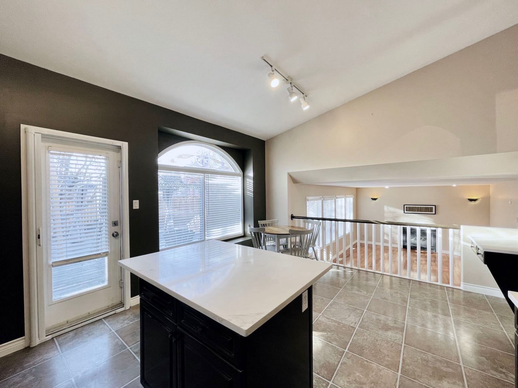 视频看房｜萨屯Erindale社区独栋出售｜近湖、近热门小学 - 5