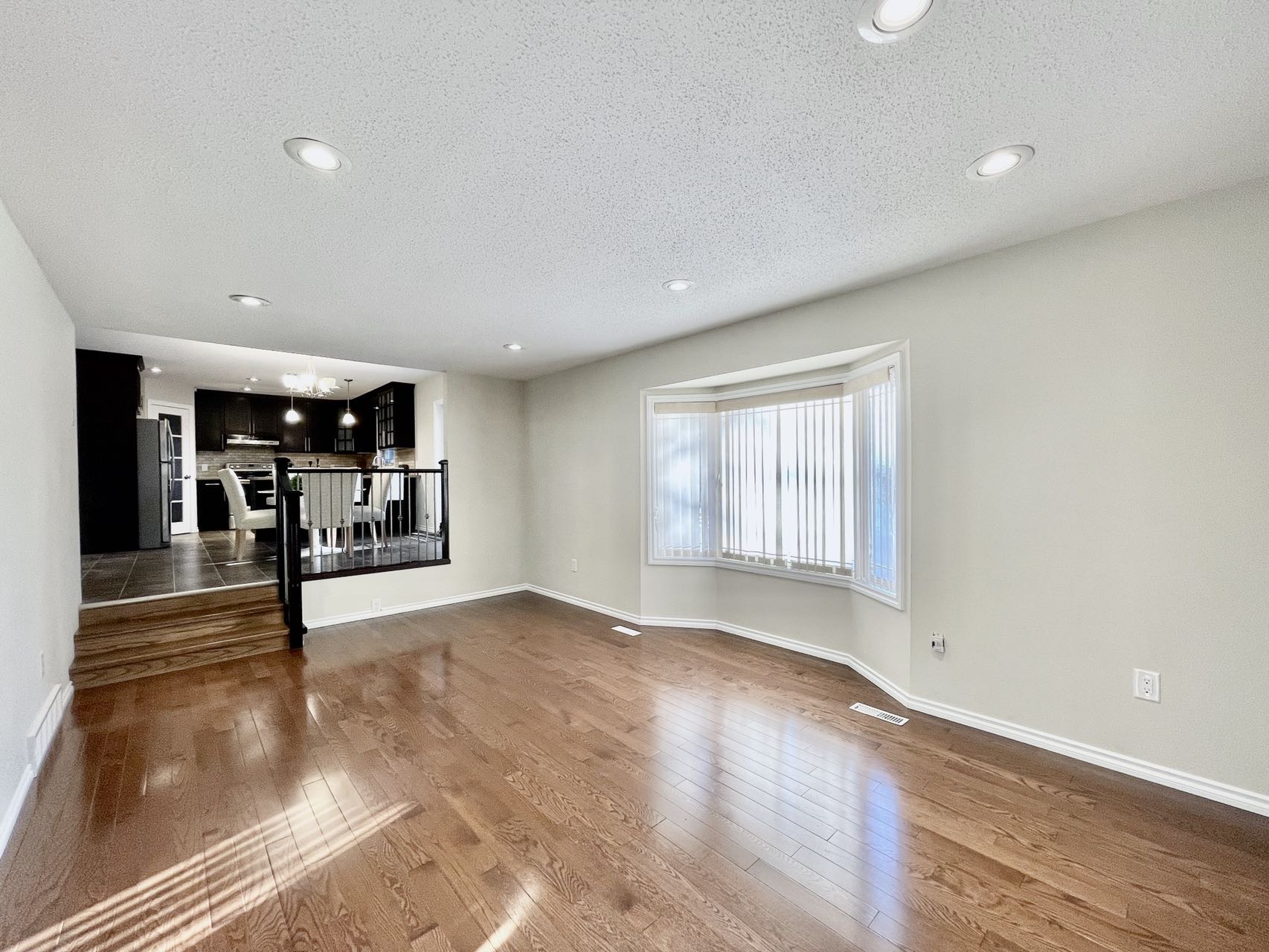 【萨屯房源出售】Lakeview小学对面1735尺5房独栋出售！ - 6