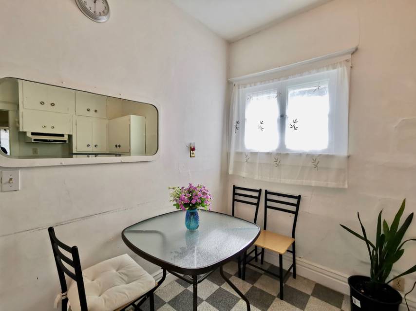 林与唐地产，Downtown独栋出售，1203尺，7室2卫，要价$169900 - 6