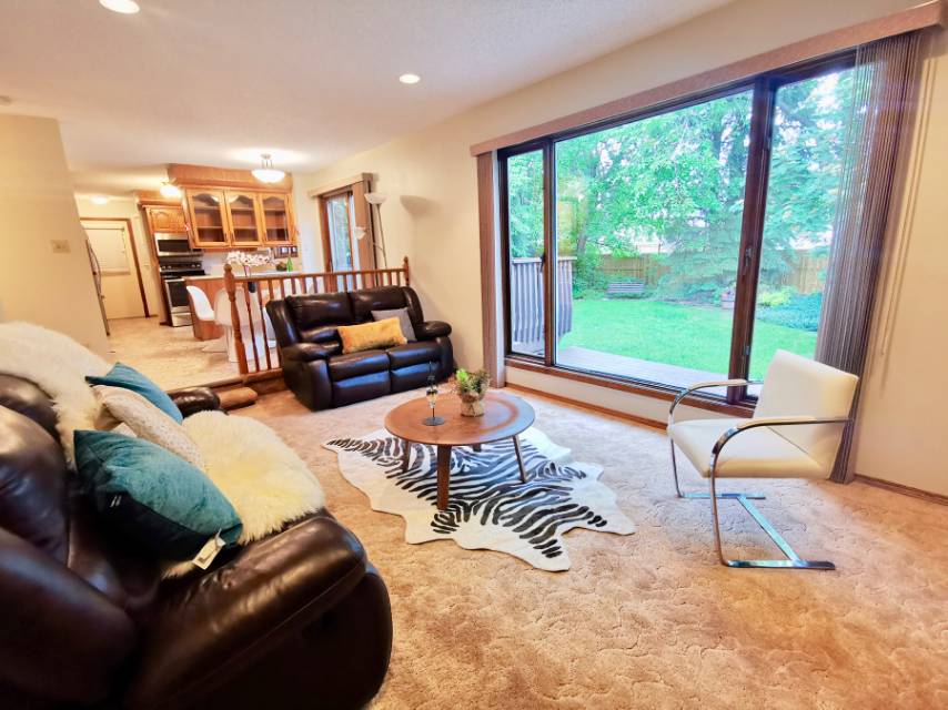 林与唐地产：Lakeview社区近2000尺两层独立屋出售，5房4卫，挂牌价$429900 - 8