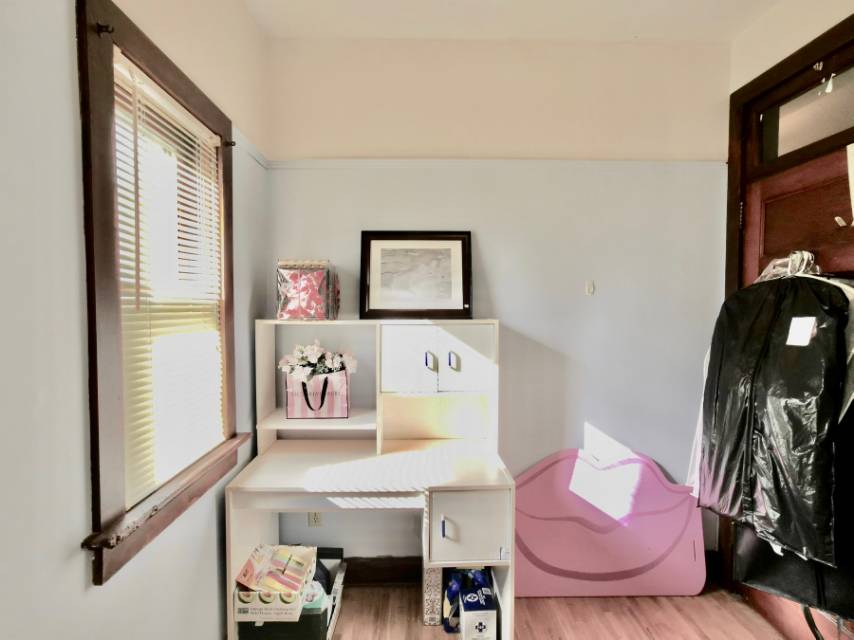 林与唐地产，Downtown独栋出售，1203尺，7室2卫，要价$169900 - 9