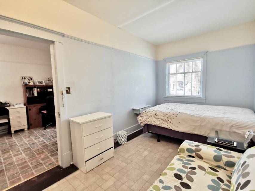 林与唐地产，Downtown独栋出售，1203尺，7室2卫，要价$169900 - 7