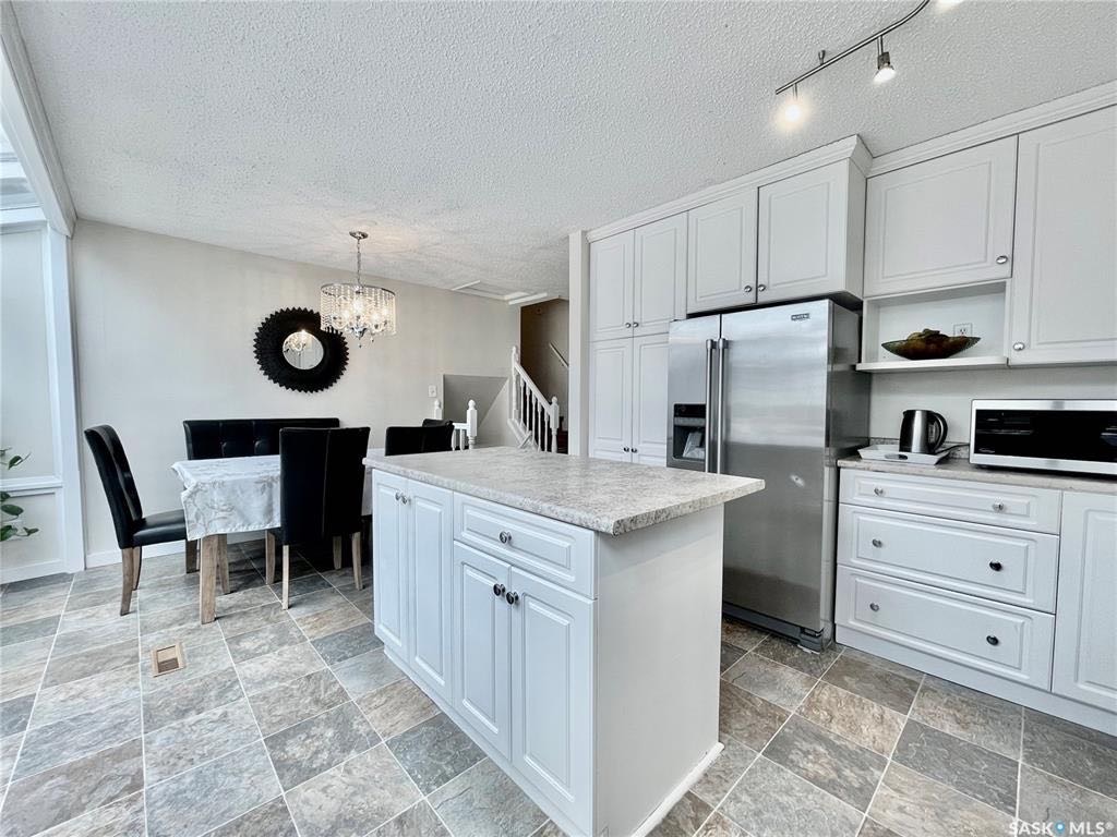 【萨屯房源】$389,900| Lakeridge社区, 1985年，1070尺，四层错层独栋出售。4房3卫超大双车库！ - 6