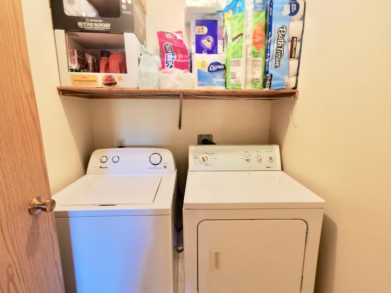 林与唐地产：8街2房1卫公寓出售，靠高尔夫球场和Centre Mall，挂牌价$12.99万 - 8